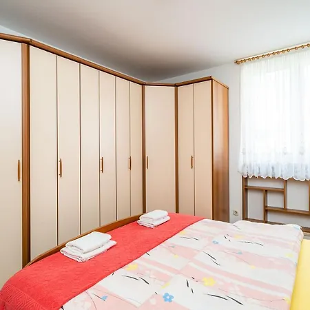 Appartement Spacious Three Bedroom *