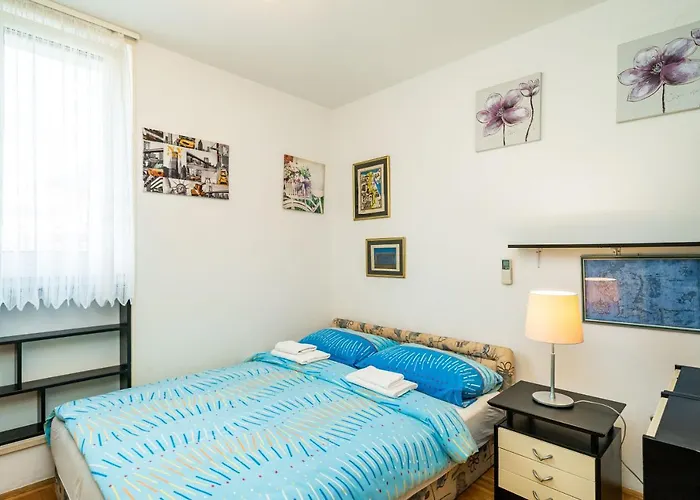 Spacious Three Bedroom Apartment Dubrovnik