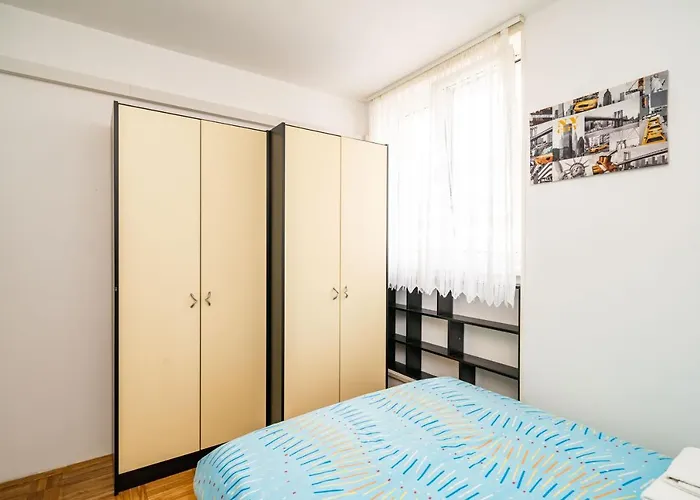 Spacious Three Bedroom Apartament