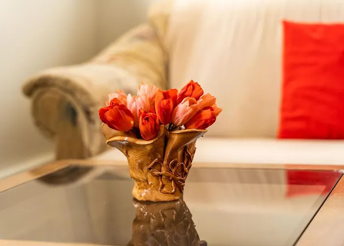 Spacious Three Bedroom Lejlighed