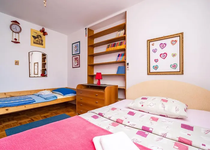 Apartment Spacious Three Bedroom
